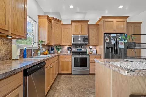 Kitchen - 248 Sunshine Rd, Royal, AR 71968 photo 3 of 4