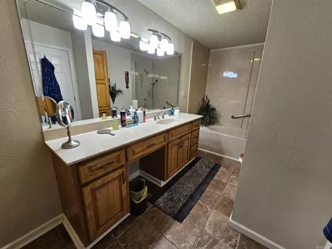 Bath - 3308 Colonel Maynard Rd, Scott, AR 72142 photo 3 of 6