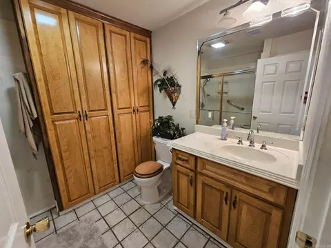 Bath - 3308 Colonel Maynard Rd, Scott, AR 72142 photo 1 of 6