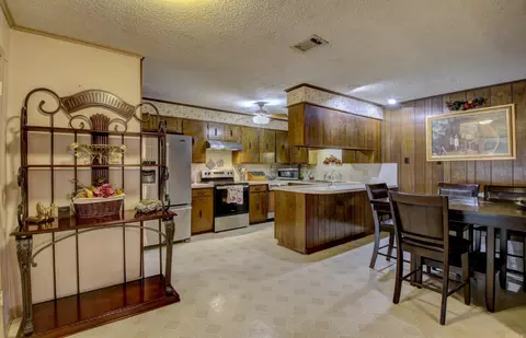 3804 Royal Forest Dr, Pine Bluff, AR 71603 photo 15