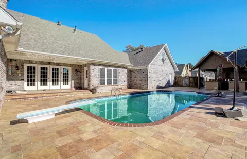 Exterior - 3045 Westover Dr, Conway, AR 72032 photo 6 of 11