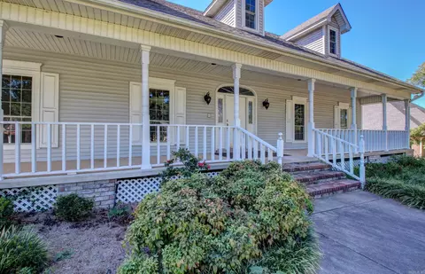 Exterior - 3045 Westover Dr, Conway, AR 72032 photo 4 of 11