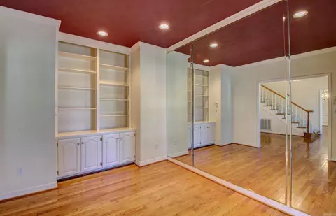 Living - 3045 Westover Dr, Conway, AR 72032 photo 1 of 6