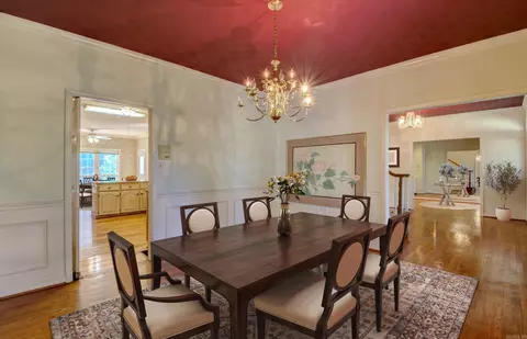 Dining - 3045 Westover Dr, Conway, AR 72032 photo 3 of 3