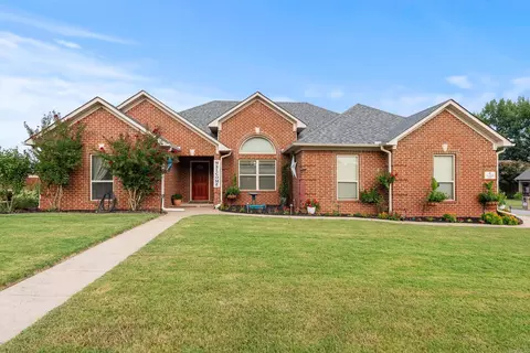 8 Talladega Loop, Cabot, AR 72023 photo 1