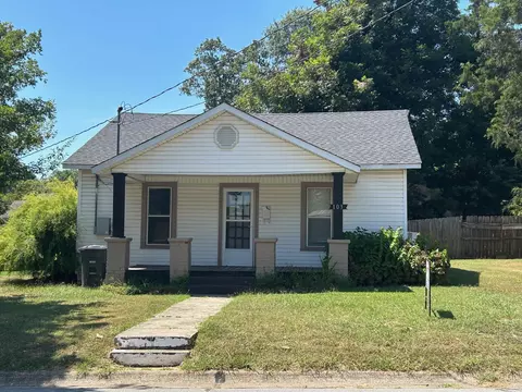 103 S Pecan St, Searcy, AR 72143