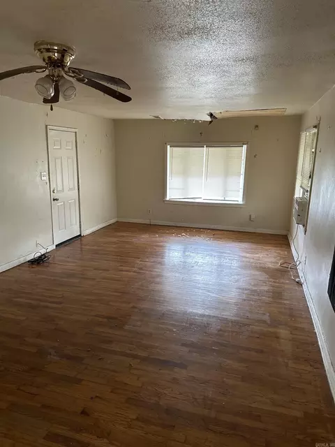 98 Watson Blvd, Pine Bluff, AR 71601 photo 2
