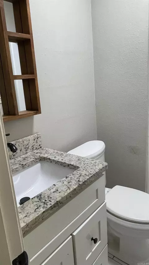 Bath - 10 Dee Ln, Conway, AR 72032 photo 3 of 4