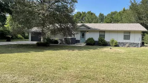 Exterior - 10 Dee Ln, Conway, AR 72032 photo 1 of 4