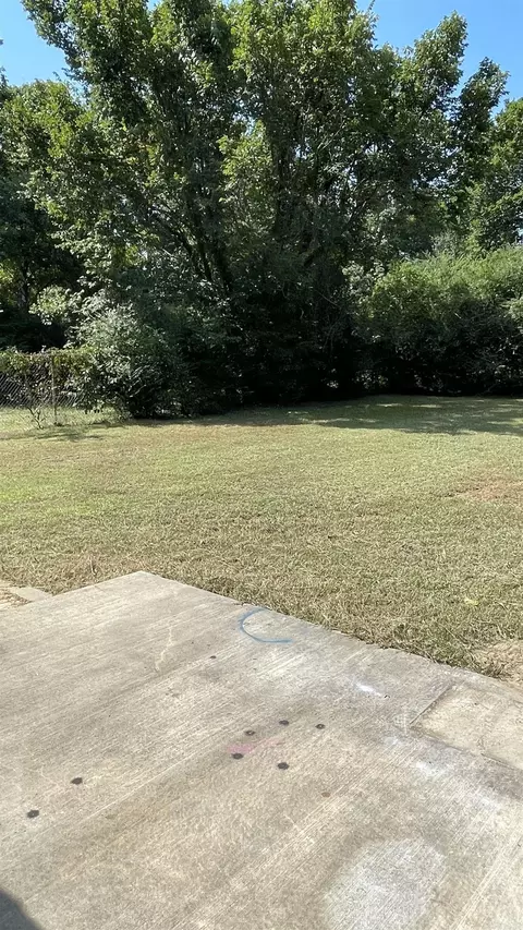 Exterior - 10 Dee Ln, Conway, AR 72032 photo 3 of 4