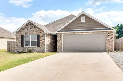 5706 Wendy St, Paragould, AR 72450 photo 2