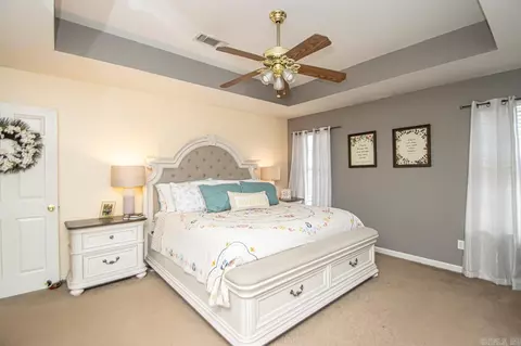 Bedroom - 811 St Ives, Benton, AR 72019 photo 3 of 4
