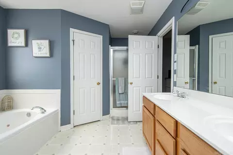 Other - 811 St Ives, Benton, AR 72019 photo 7 of 9