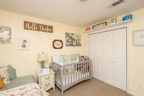 Bedroom - 811 St Ives, Benton, AR 72019 photo 2 of 4