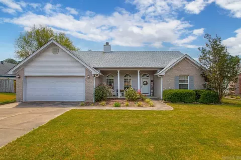 Exterior - 811 St Ives, Benton, AR 72019 photo 1 of 5