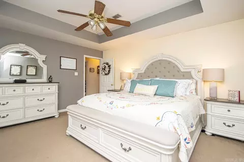 Bedroom - 811 St Ives, Benton, AR 72019 photo 4 of 4