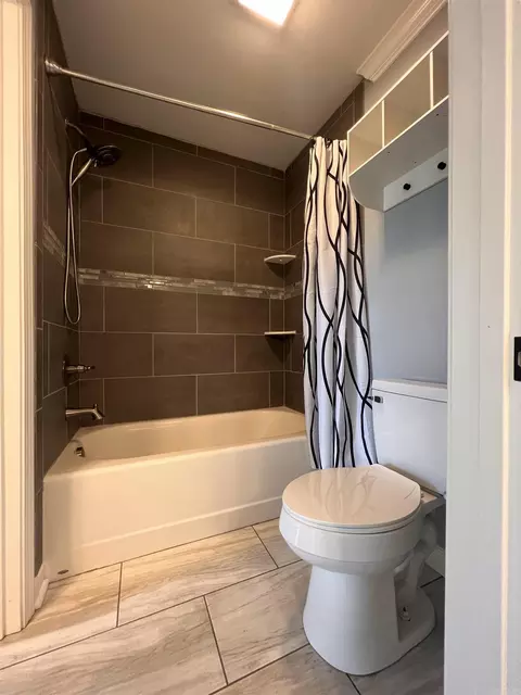 Bath - 2115 Randle Rd, White Hall, AR 71603 photo 1 of 5