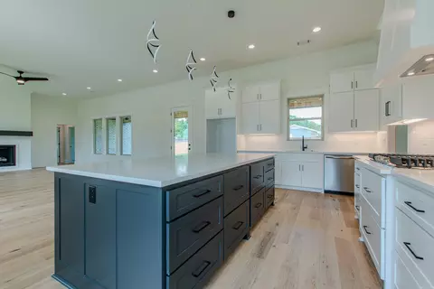 3088 Province Dr, Benton, AR 72019 photo 12