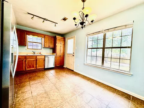 4605 Thompson St, Conway, AR 72034 photo 4