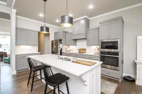 Kitchen - 704 Jalin Cv, Benton, AR 72019 photo 1 of 5