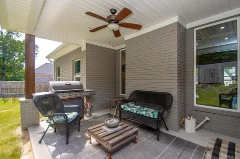 Exterior - 704 Jalin Cv, Benton, AR 72019 photo 3 of 7