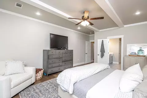 Bedroom - 704 Jalin Cv, Benton, AR 72019 photo 3 of 7