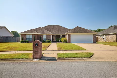 509 Brookside Dr, Bryant, AR 72022 photo 2