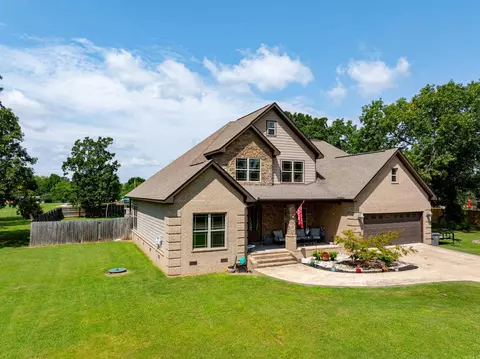 Exterior - 7 Chamblee Cir, Batesville, AR 72501 photo 4 of 8
