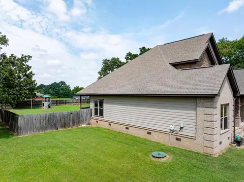 Exterior - 7 Chamblee Cir, Batesville, AR 72501 photo 5 of 8