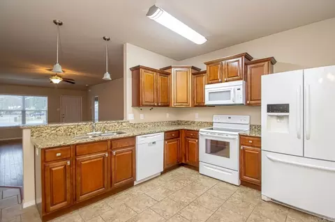 306 Crossing Ct, Bryant, AR 72022 photo 15