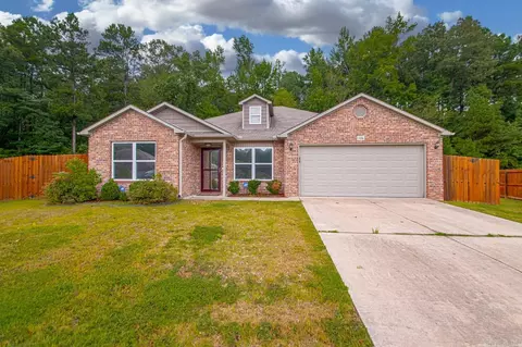 306 Crossing Ct, Bryant, AR 72022 photo 2