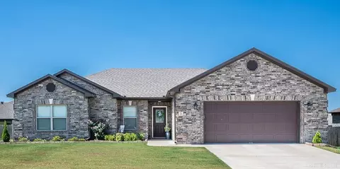 Exterior - 71 Cimarron Cir, Cabot, AR 72023 photo 1 of 8