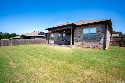 Exterior - 71 Cimarron Cir, Cabot, AR 72023 photo 4 of 8
