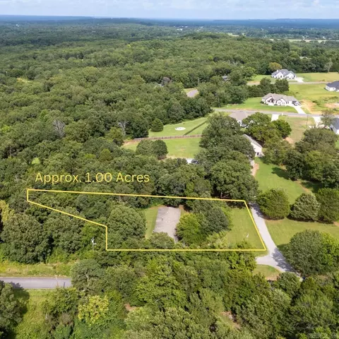 8 Rainey Rd # A, Greenbrier, AR 72058 photo 2