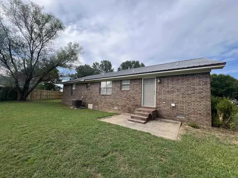 Exterior - 1811 Applewood Cv, Beebe, AR 72012 photo 4 of 8
