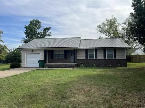 Exterior - 1811 Applewood Cv, Beebe, AR 72012 photo 1 of 8