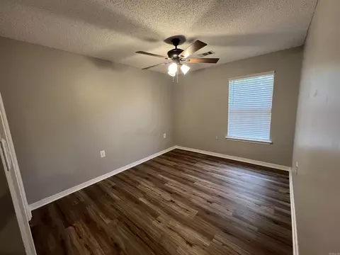 Bedroom - 1811 Applewood Cv, Beebe, AR 72012 photo 3 of 7