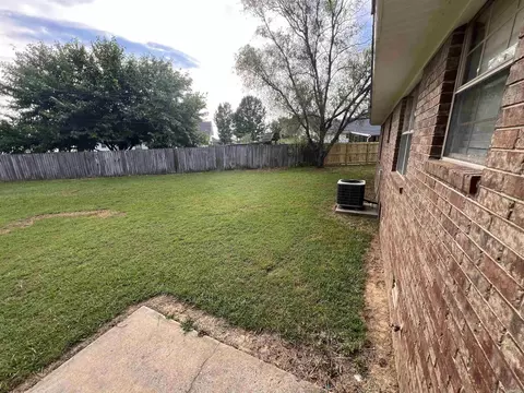 Exterior - 1811 Applewood Cv, Beebe, AR 72012 photo 5 of 8
