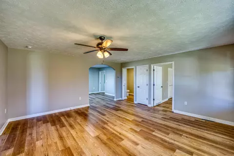 609 Canaan Rd, Marshall, AR 72650 photo 4