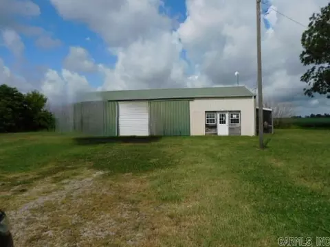 2175 County Highway 621, Matthews, MO 63867