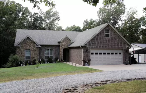 1205 E Plantation Dr, Heber Springs, AR 72543