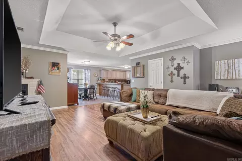 1233 Nancy, Trumann, AR 72472 photo 3