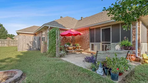 1233 Nancy, Trumann, AR 72472 photo 18