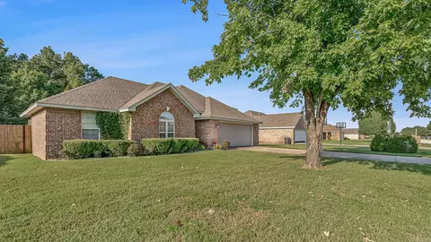 1233 Nancy, Trumann, AR 72472 photo 1