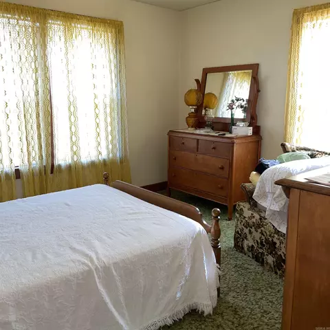 Bedroom - 926 E Mill St, Malvern, AR 72104 photo 4 of 4