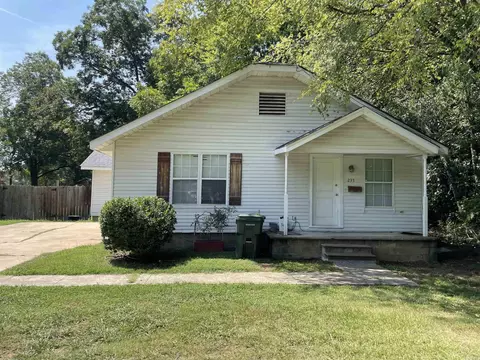 235 Ash St, Conway, AR 72034 photo 1