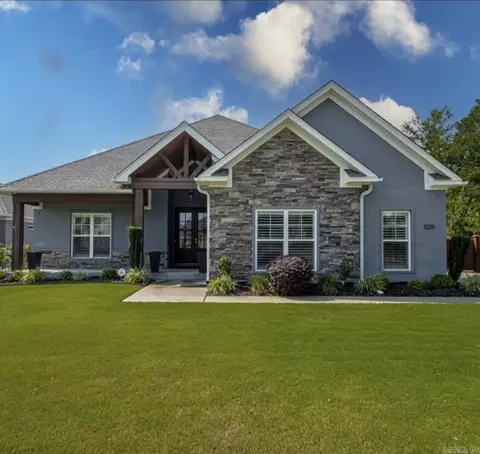 5225 Hoot Owl Dr, Conway, AR 72034 photo 1