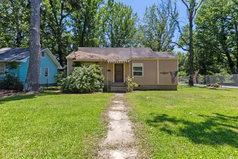 Exterior - 2006 W 24th St, Pine Bluff, AR 71603 photo 1 of 4