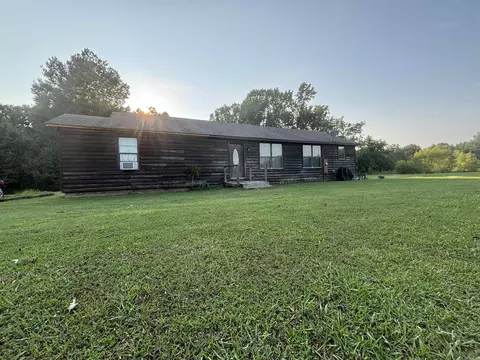 Exterior - 108 W Sleepy Holw, Beebe, AR 72012 photo 2 of 3