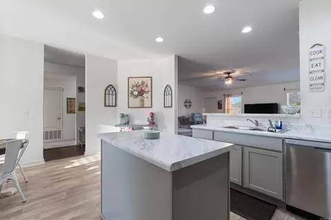 Kitchen - 2152 Bentwood Dr, Alexander, AR 72002 photo 2 of 7